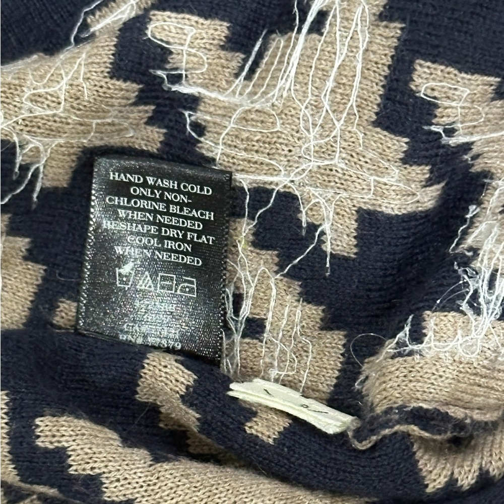 Ann Taylor Women's Tan, Navy & Sequin Sleeveless Sweater Top Size S - Picture 4 of 7